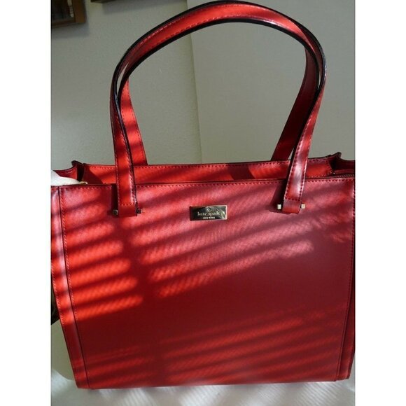 Kate Spade Regatta Court Vita Pillbox Red Leather Tote Shoulder Bag MSRP $598.00